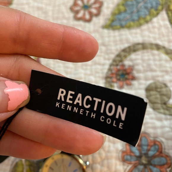 Kenneth Cole Reaction watch - Picture 5 of 8